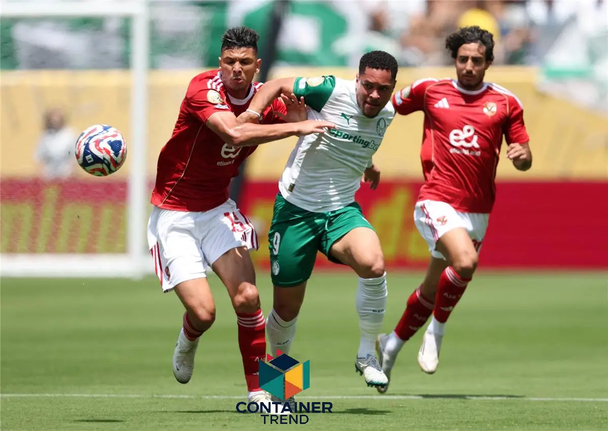 الأهلي يسقط أمام بالميراس