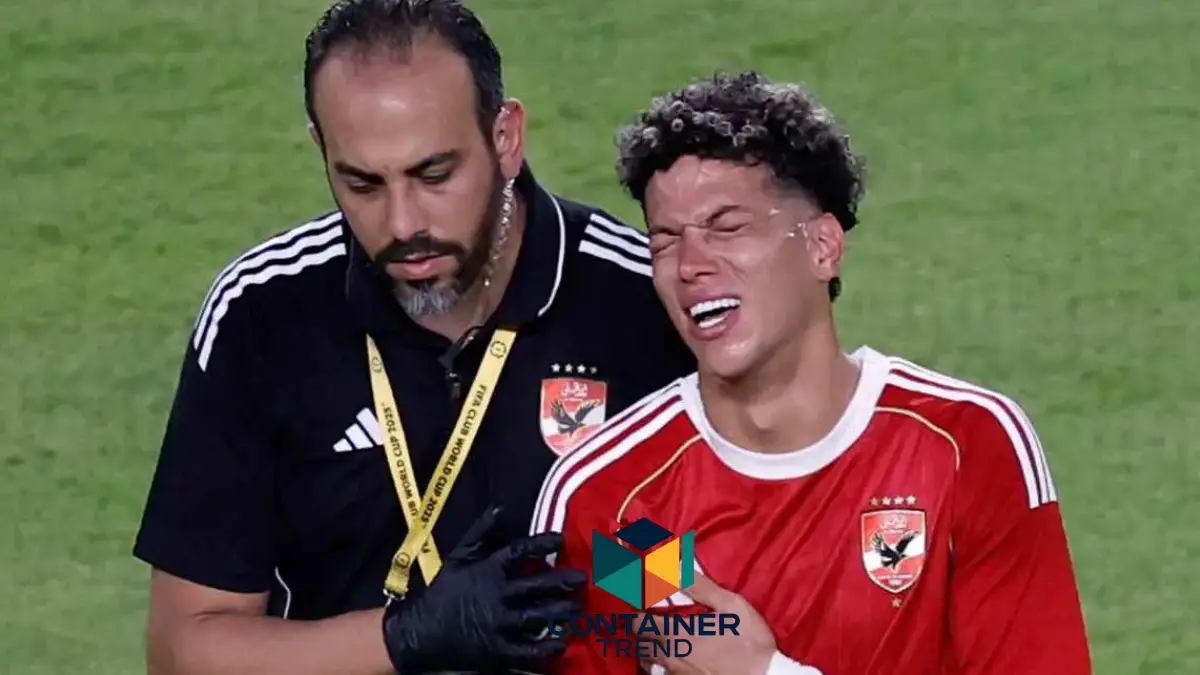 دموع إمام عاشور تسبق الجراحة