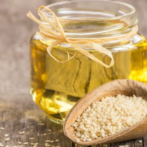 زيت السمسم للهالات السوداء هل هو علاج طبيعي فعال؟ (دليل شامل)